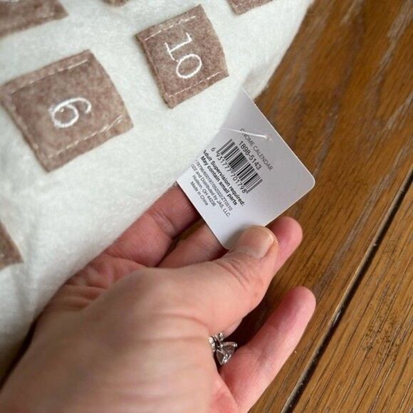 Christmas calendar Genome. NWT. - Picture 8 of 9